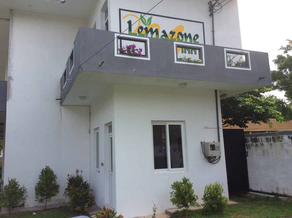 מיריסה Lemazone Inn מראה חיצוני תמונה