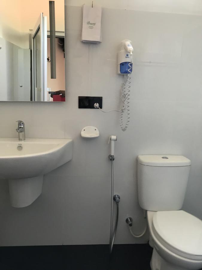 מיריסה Lemazone Inn מראה חיצוני תמונה